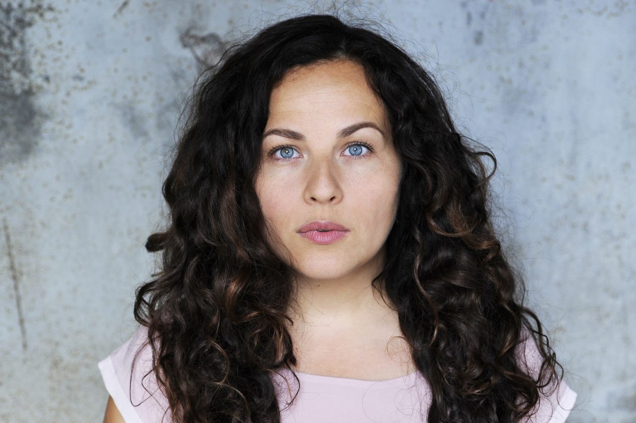 Jeanne Degraa