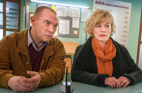 „Notruf Hafenkante – Fremde Heimat“ (2015) mit Thomas Arnold in der Rolle ‚Bernd Dillinger‘ am 31.05.2018 um 19:25 Uhr im ZDF
