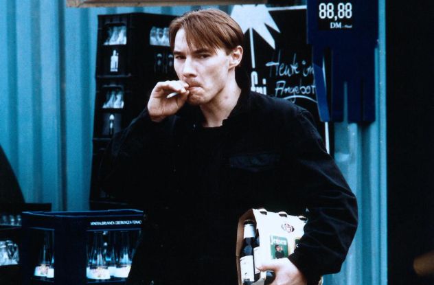 „Tatort – Martinsfeuer“ (1999) mit Thomas Arnold als   ‚Leon‘ am 19.01.2021 um 22:15 Uhr im WDR