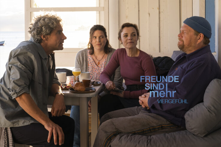 „Freunde sind mehr – Viergefühl“ mit Oliver Bröcker (‚Malte Dannwitz‘) am 10.04.2022 um 20:15 Uhr im ZDF