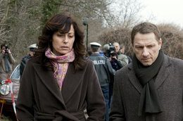 „Tatort – Das erste Opfer“ (2011) mit Carolina Vera (‚Emilia Alvarez‘) am 06.07.2022 um 22:00 Uhr im SWR