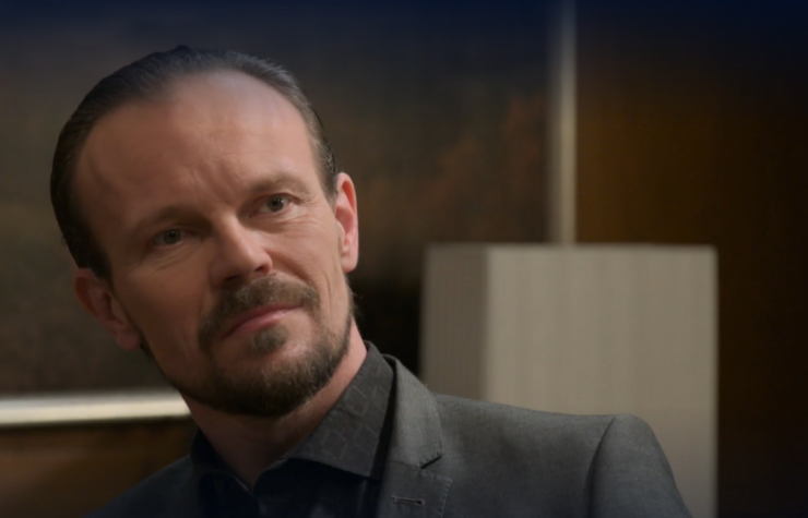 Robert Besta (‚Constantin Klumpp‘) am 11.05.2025 um 19:15 Uhr & am 17.05.2025 um 15:30 Uhr in einer neuen Folge „Die Fallers – Die SWR Schwarzwaldserie Baby vermisst!“