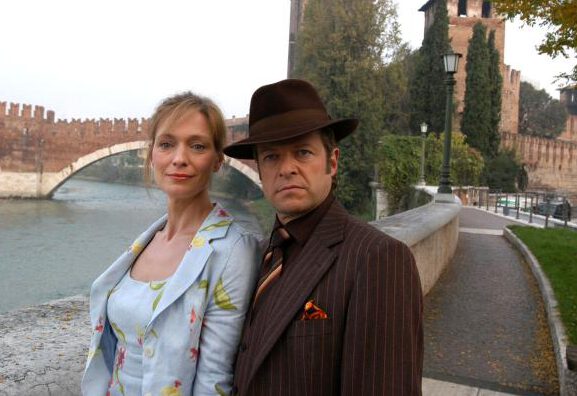 Throwback: Liebe auf den dritten Blick (2007) mit Katja Weitzenböck (‚Dianne Schönleber‘) am 10.05.2025 um 21:45 Uhr im BR