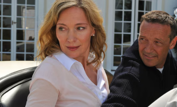 Throwback: Katja Weitzenböck (‚Lady Nicole‘) am 29.08.2025 um 17:45 Uhr in „Rosamunde Pilcher: Herzensfragen“ (2011) auf Romance TV